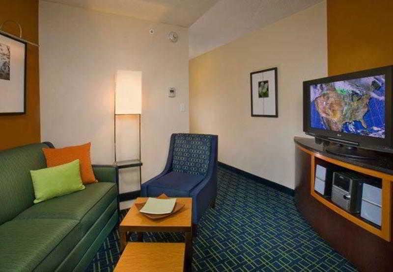 Fairfield Inn And Suites New Buffalo Kamer foto